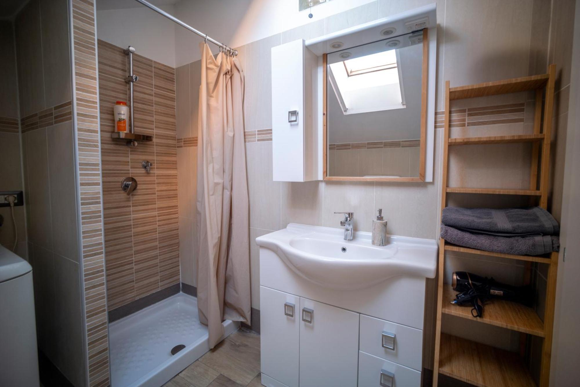 Flat With Terrace Close To Forum And Milanofiori Metro Assago Ngoại thất bức ảnh